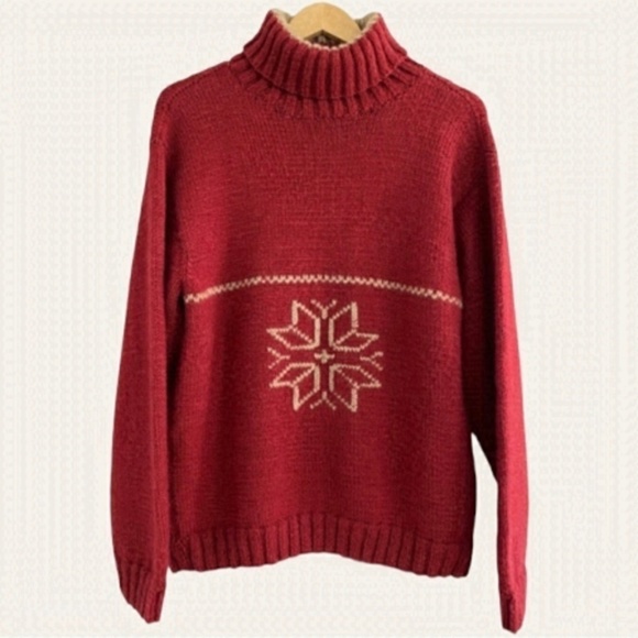 Hand Crafted Wool Knit - Snowflake / Winter / Christmas / Cabincore Sweater - Picture 1 of 11